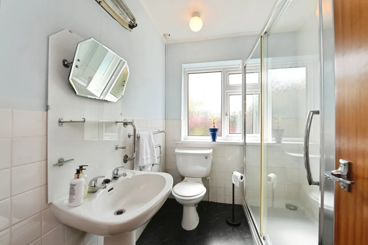 Albany Close, Goonown, TR5, photo 14