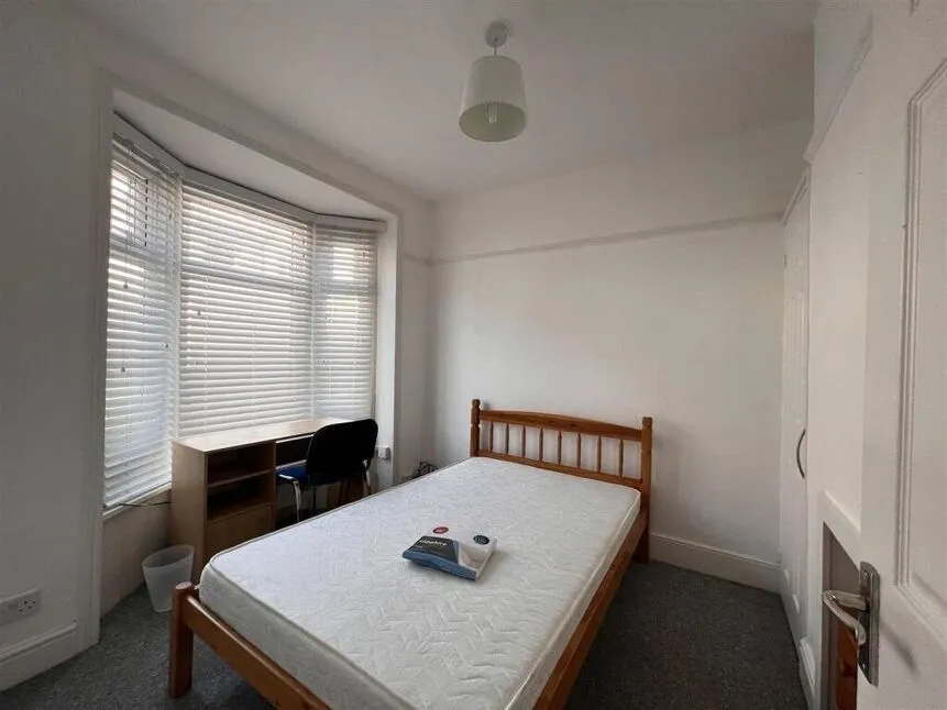 3 bed house to rent, Talbot Road, Southsea, PO4
