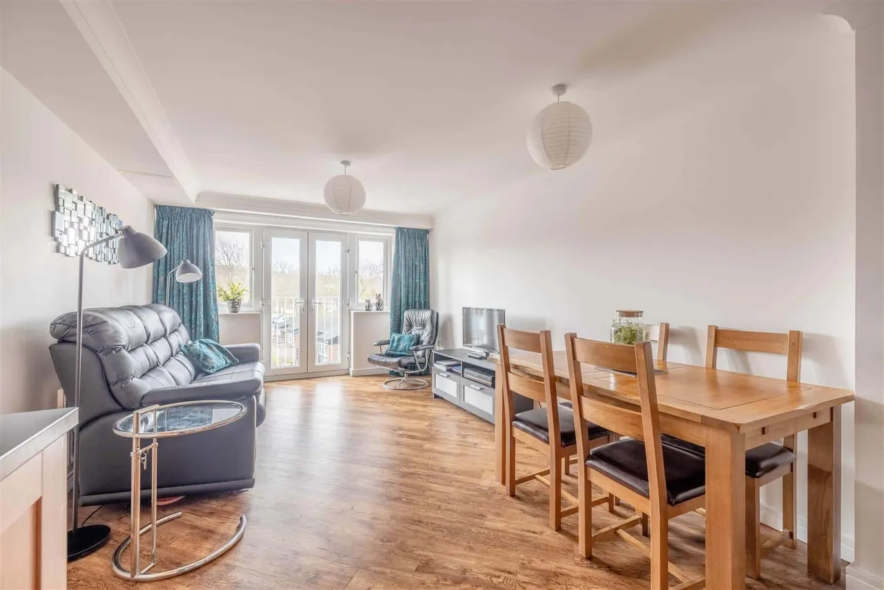 Wolf Lane, Windsor, SL4 4GY, photo 7