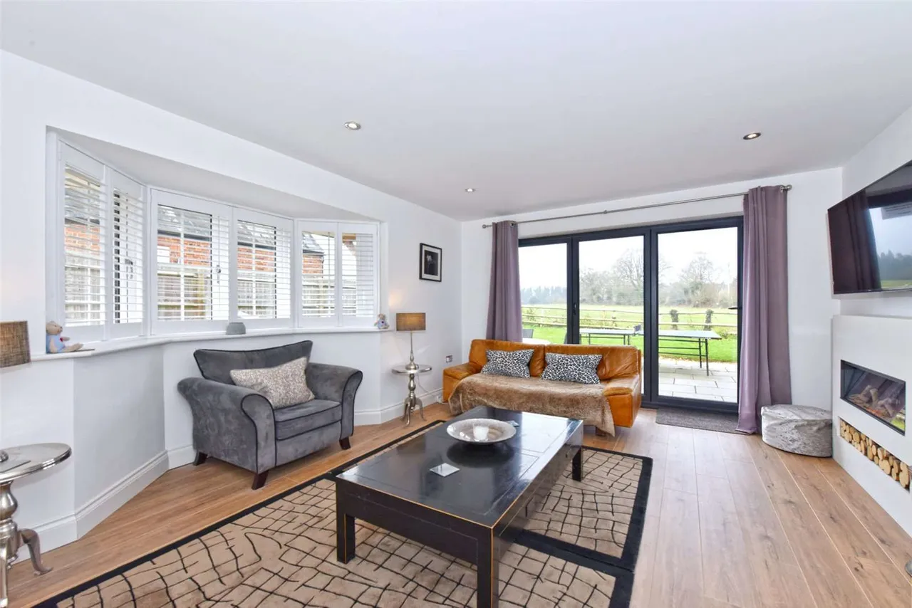 Binfield Heath, Henley-on-Thames, Oxfordshire, RG9 4JT, photo 3