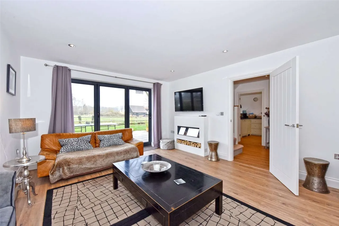 Binfield Heath, Henley-on-Thames, Oxfordshire, RG9 4JT, photo 4