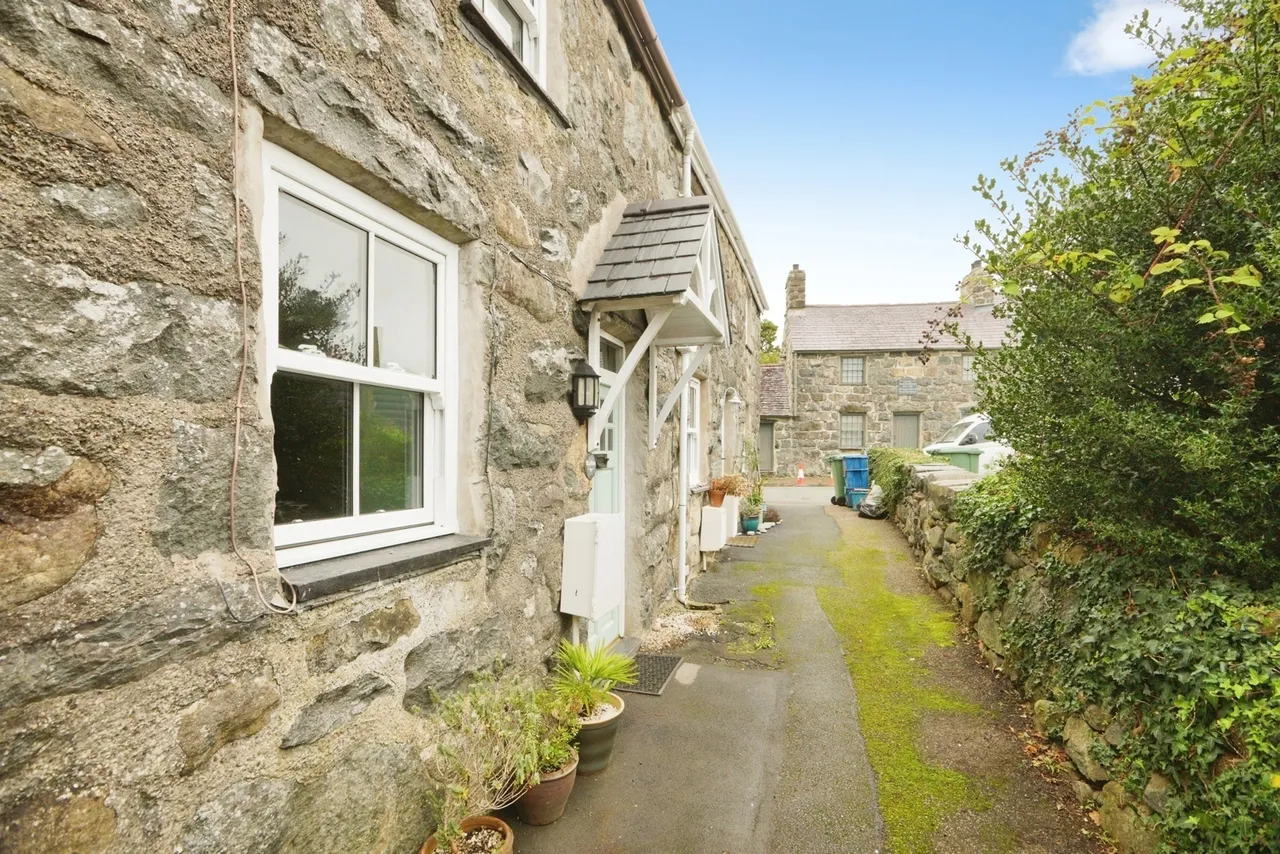 Llanystumdwy, Criccieth, LL52, photo 16