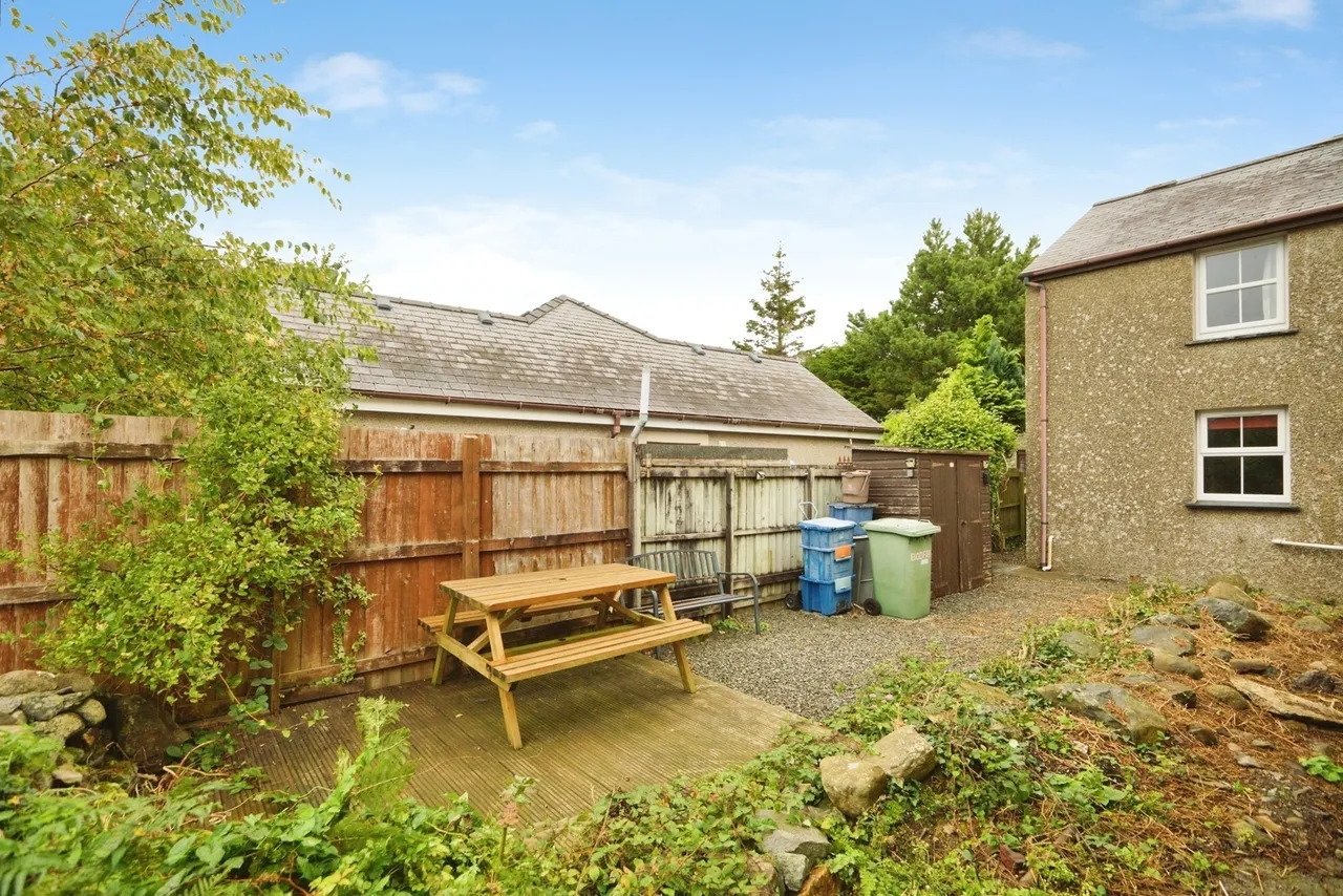 Llanystumdwy, Criccieth, LL52, photo 13