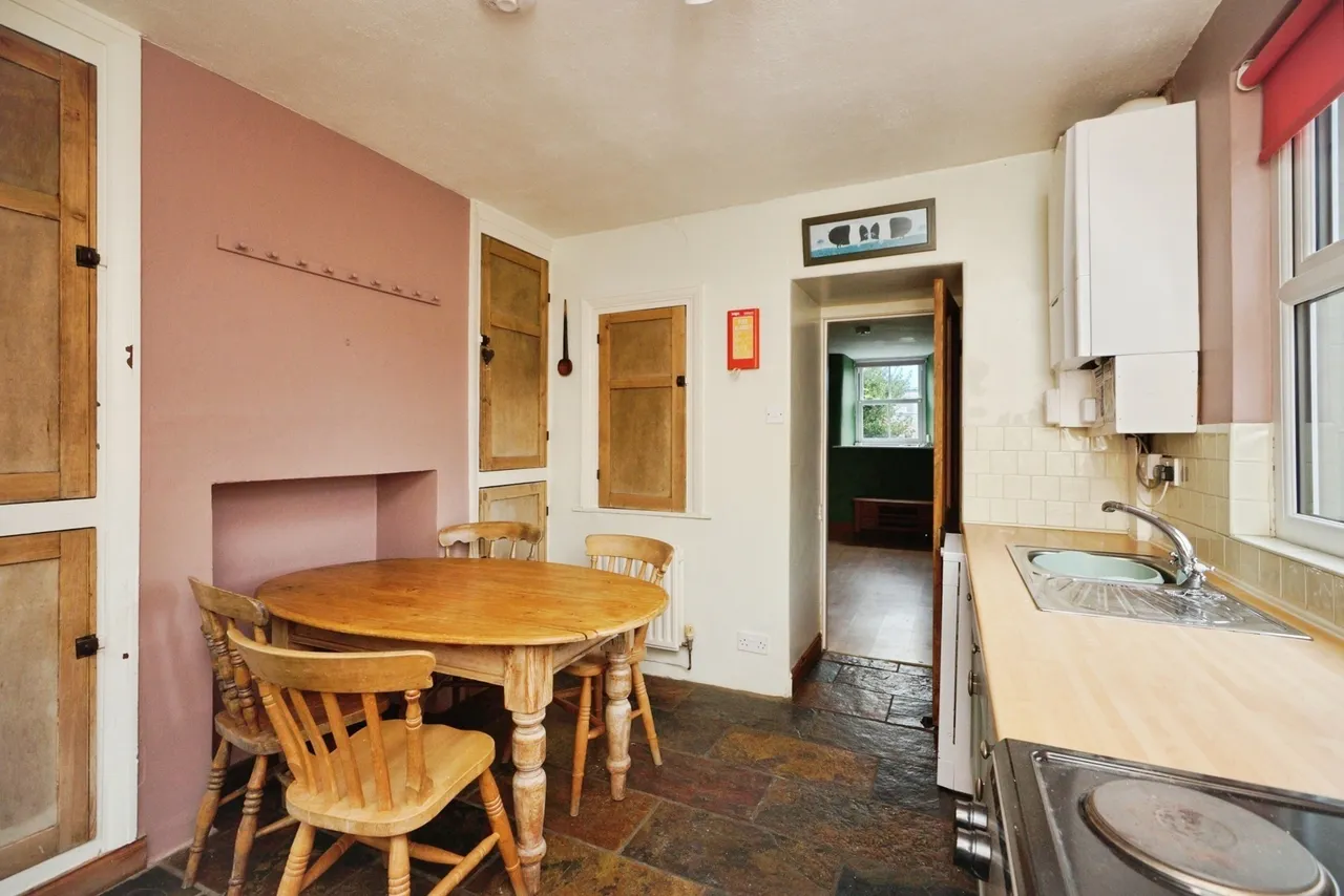 Llanystumdwy, Criccieth, LL52, photo 11
