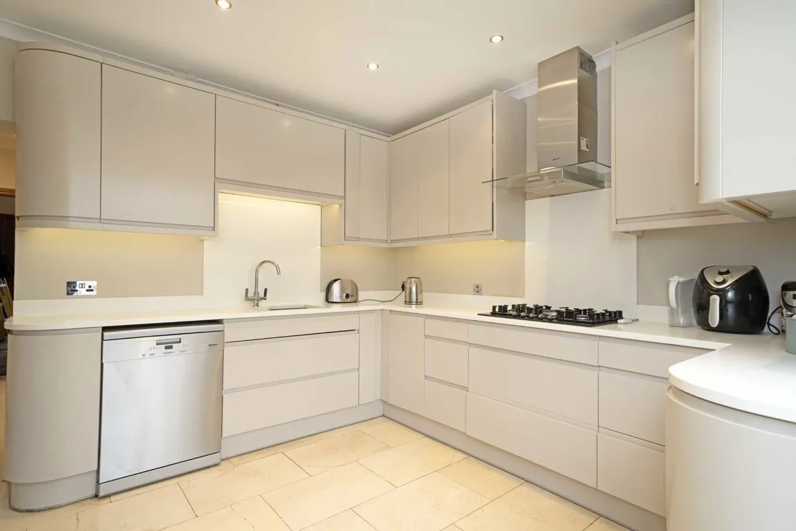 Shakespeare Road, W7, photo 4
