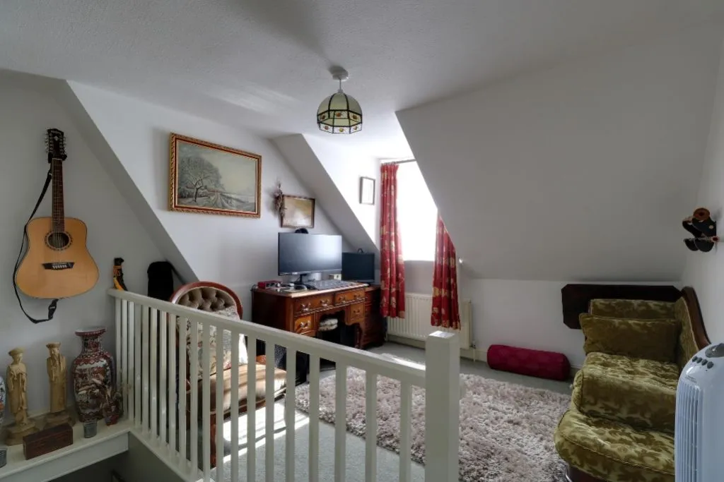 New Row, Corby Glen, NG33, photo 13