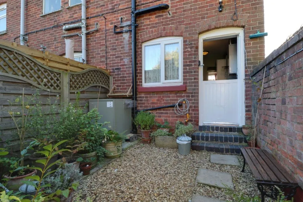 New Row, Corby Glen, NG33, photo 18