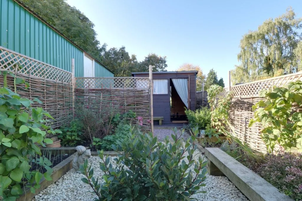 New Row, Corby Glen, NG33, photo 22