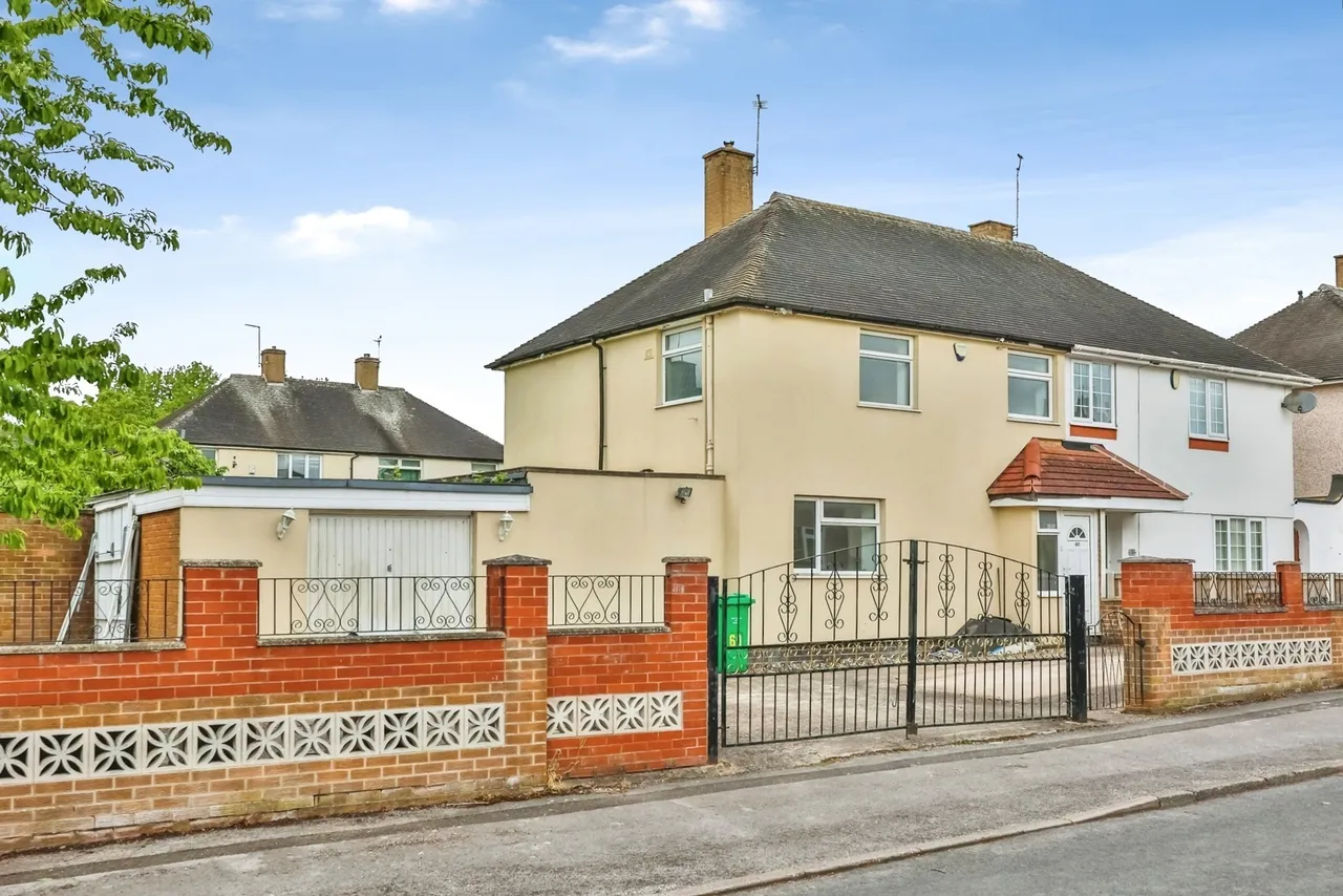 Dovenby Road, Clifton, Nottingham, NG11, photo 16