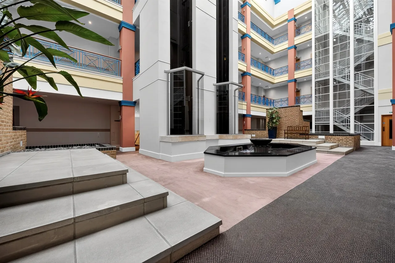 Devonhurst Place, London, W4, photo 6
