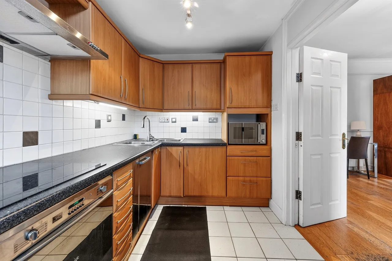 Devonhurst Place, London, W4, photo 8