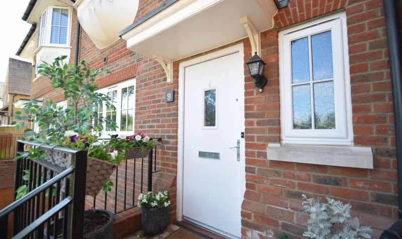 Grosvenor Road, Epsom, KT18, photo 4