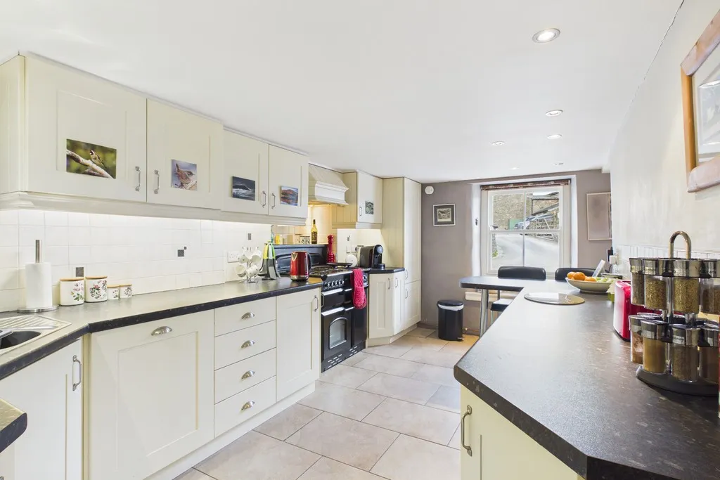 Holker House, Whittington, LA6, photo 6