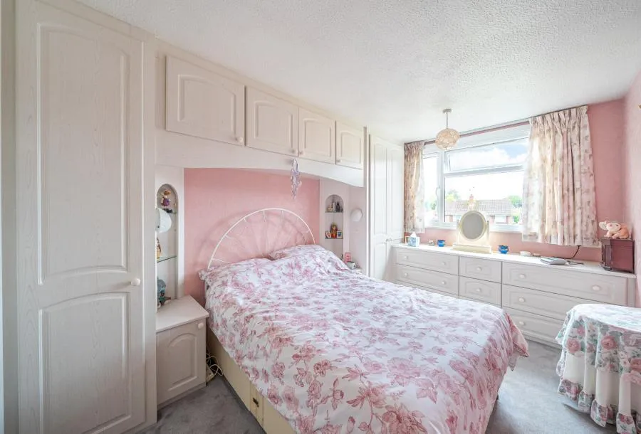Limber Hill, Wymans Brook, GL50, photo 16