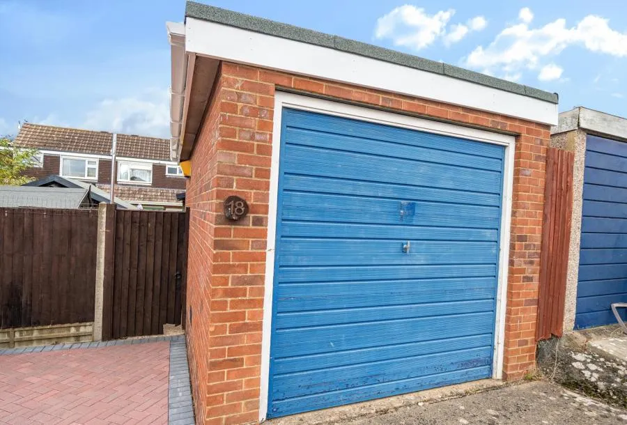 Limber Hill, Wymans Brook, GL50, photo 18