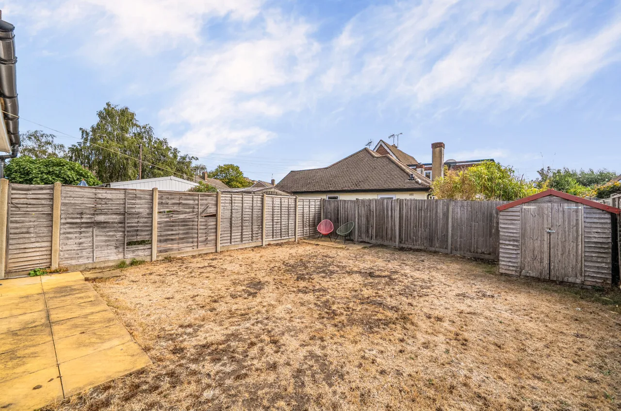 First Avenue, Walton On Thames, KT12, photo 20