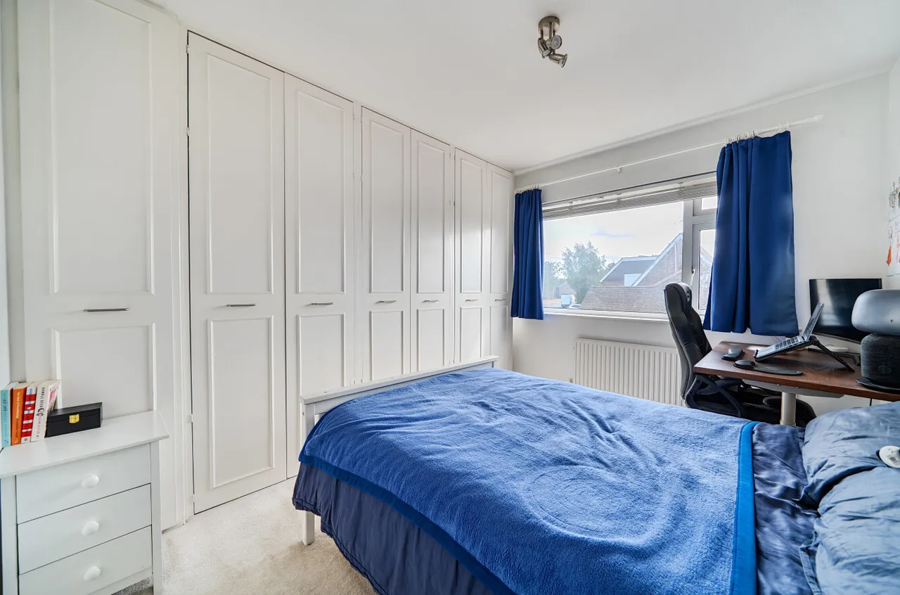 First Avenue, Walton On Thames, KT12, photo 9
