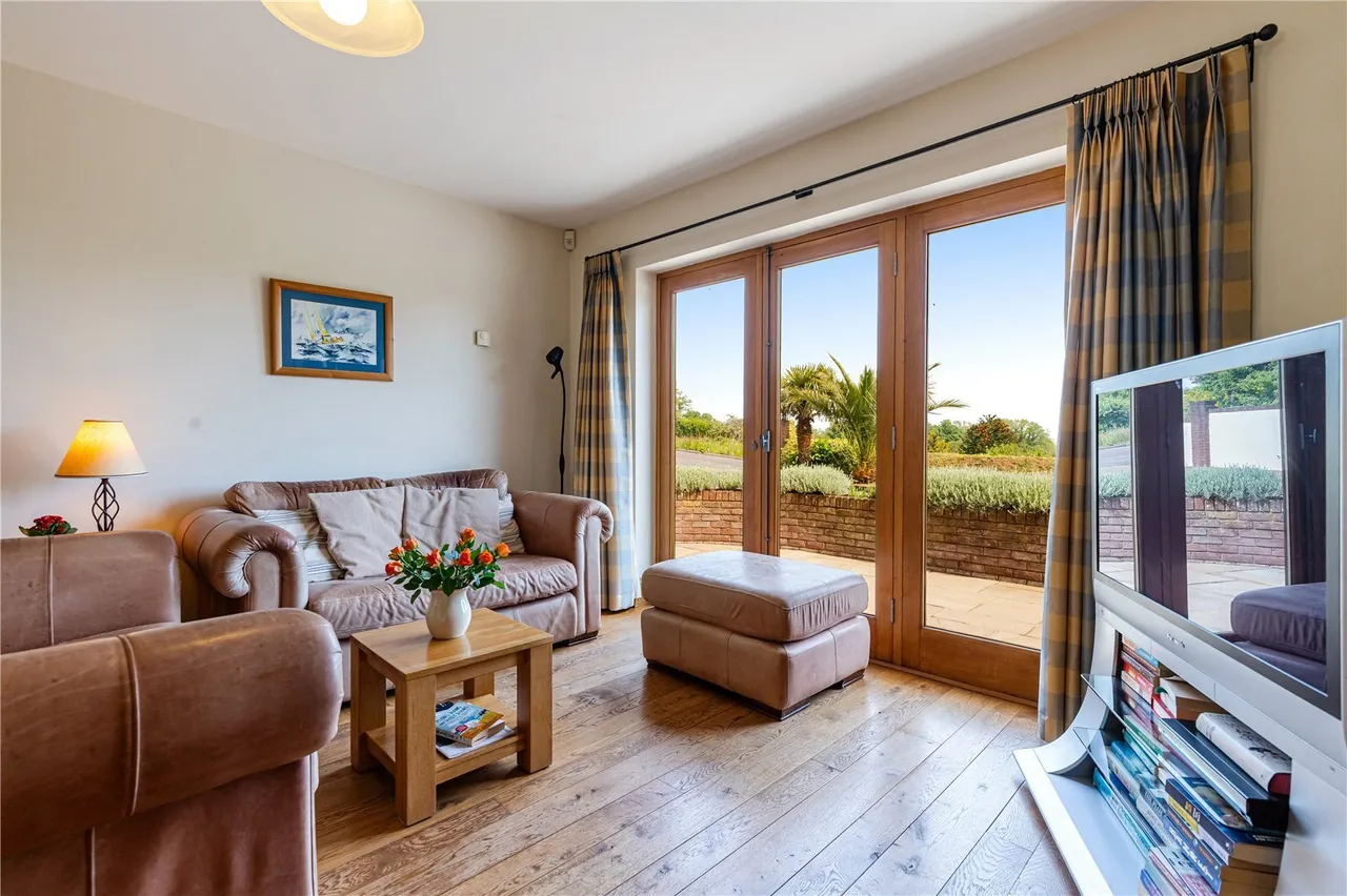 Bascombe Road, Churston Ferrers, TQ5, photo 7