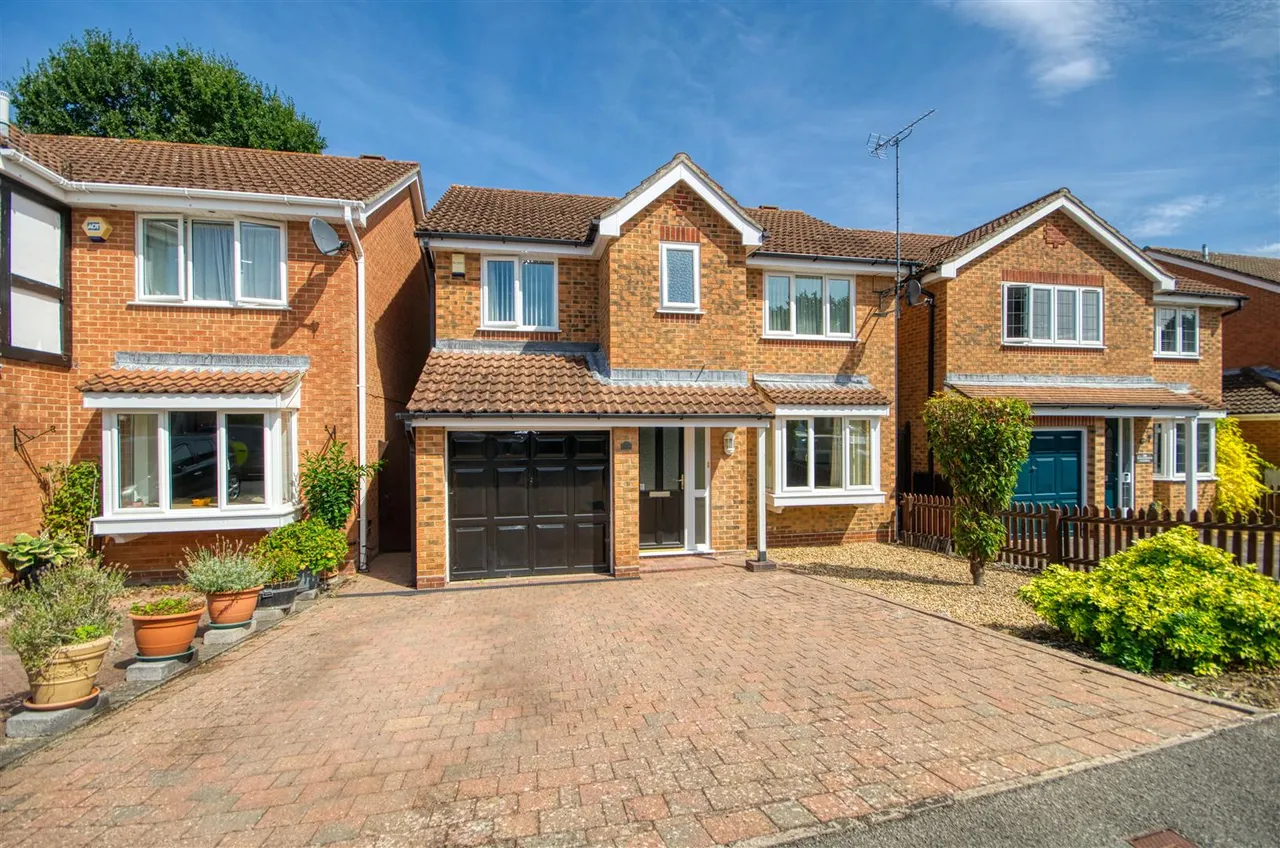 4 bed house for sale — Marlborough Gardens, Southampton, SO30 2UT