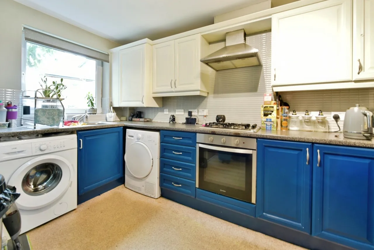 Beeches Hollow, Sheffield, South Yorkshire, S2, photo 2