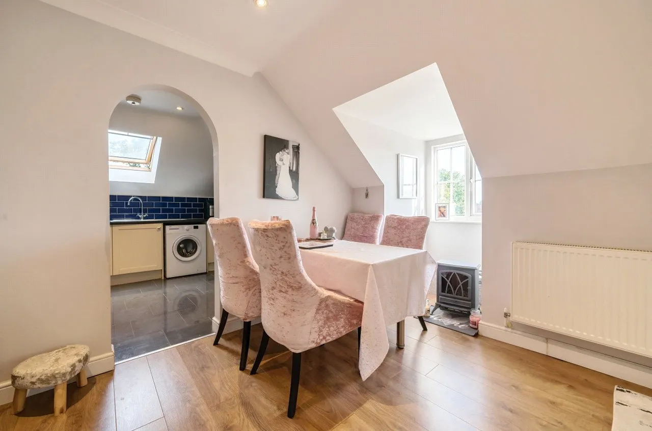 Roebuck Estate, Binfield, Bracknell, Berkshire, RG42 4DD, photo 7