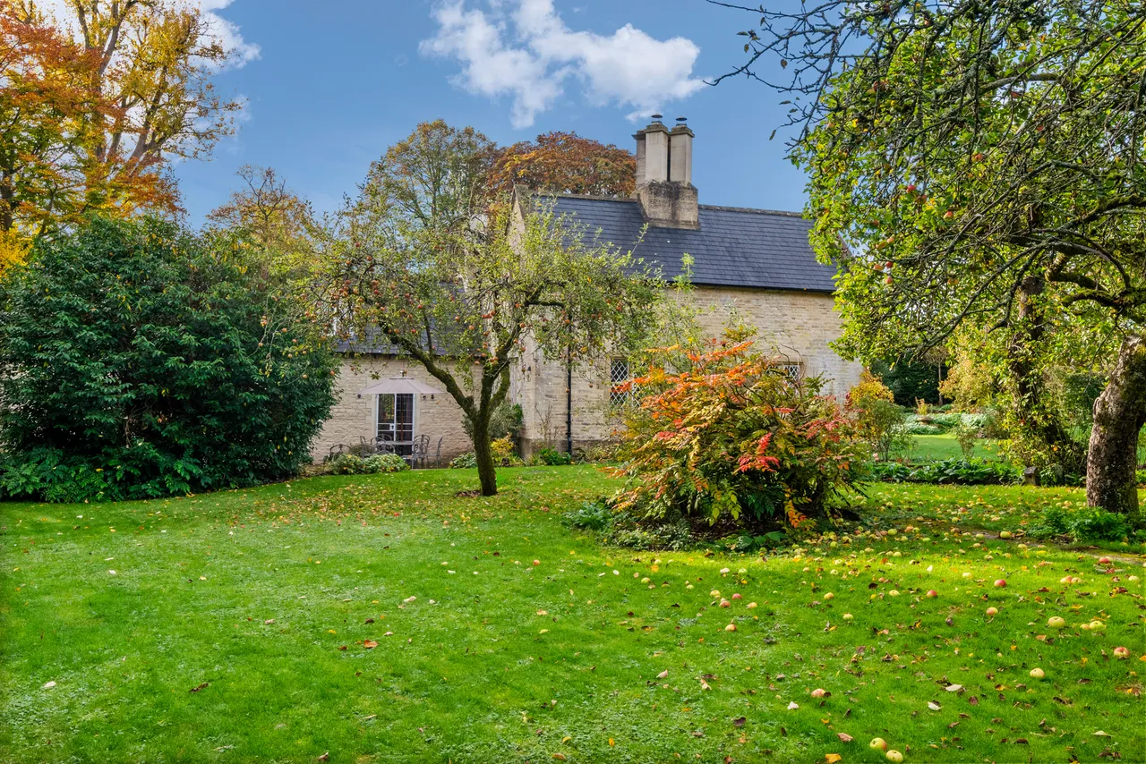 Swinbrook Place, Swinbrook, OX18, photo 23