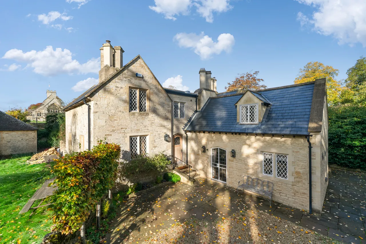 Swinbrook Place, Swinbrook, OX18, photo 2