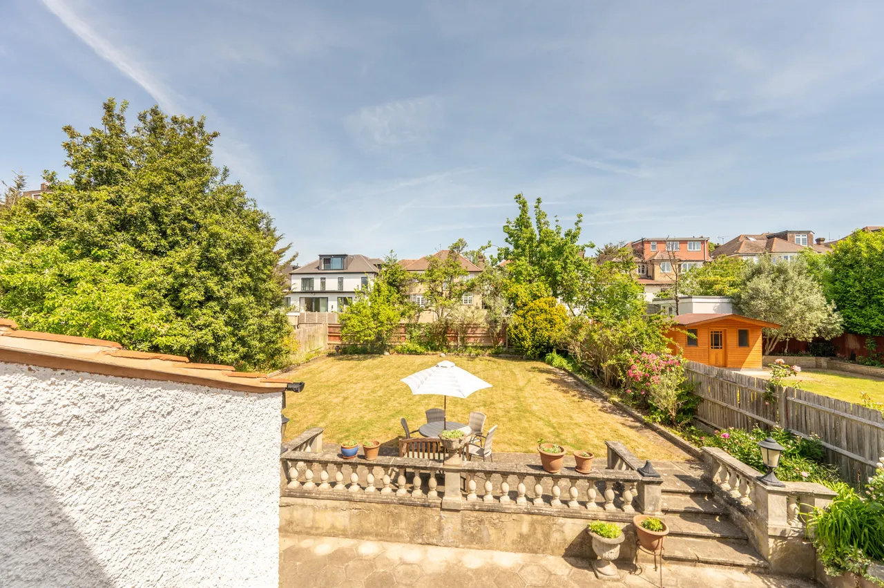 72 Donnington Road, London, photo 10
