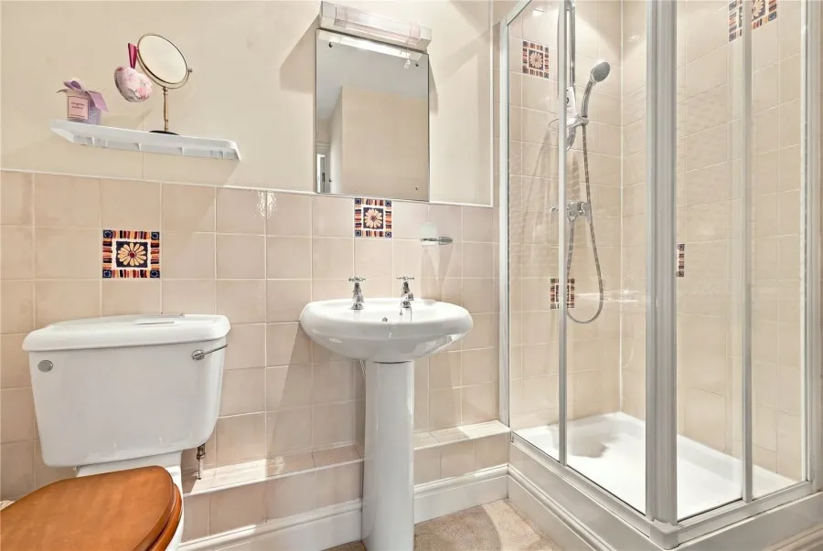 with 2 bedrooms in Saffron Walden, CB11, photo 12