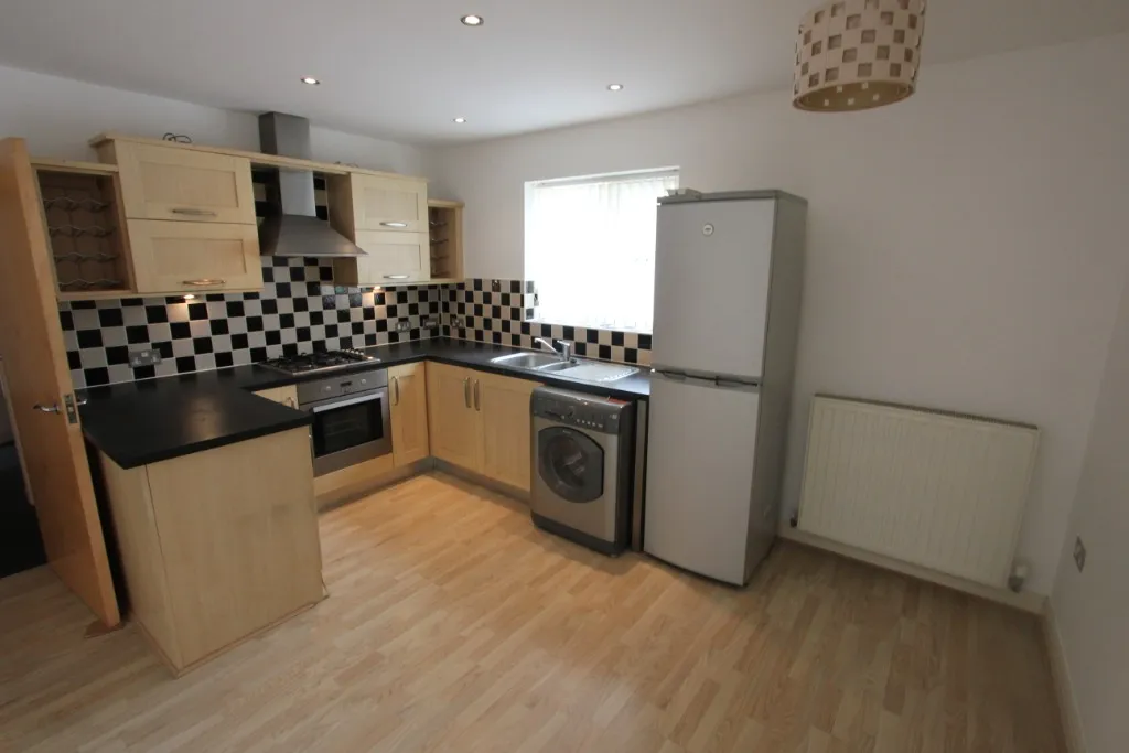 2 bed flat for sale — Mossley Road, Ashton-Under-Lyne, OL6