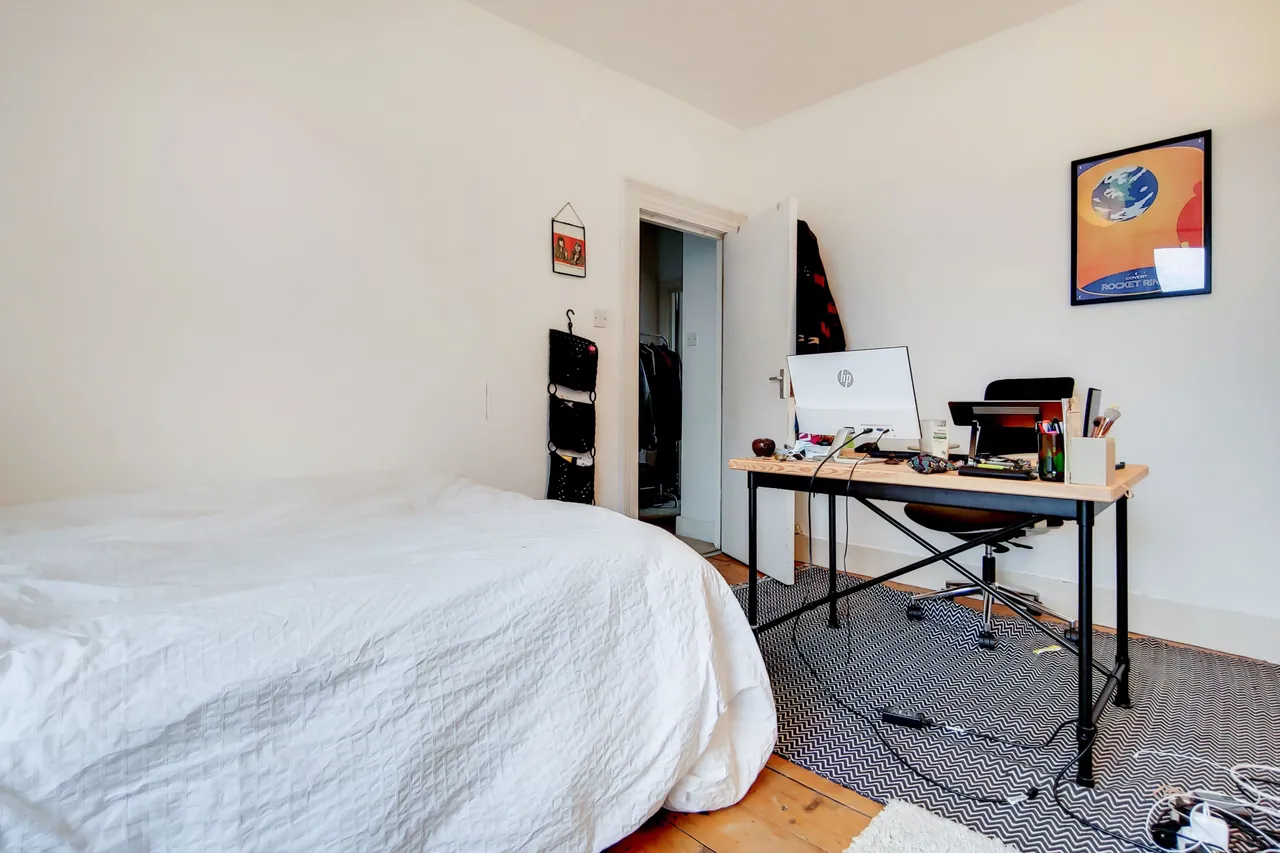 London, N16, photo 13