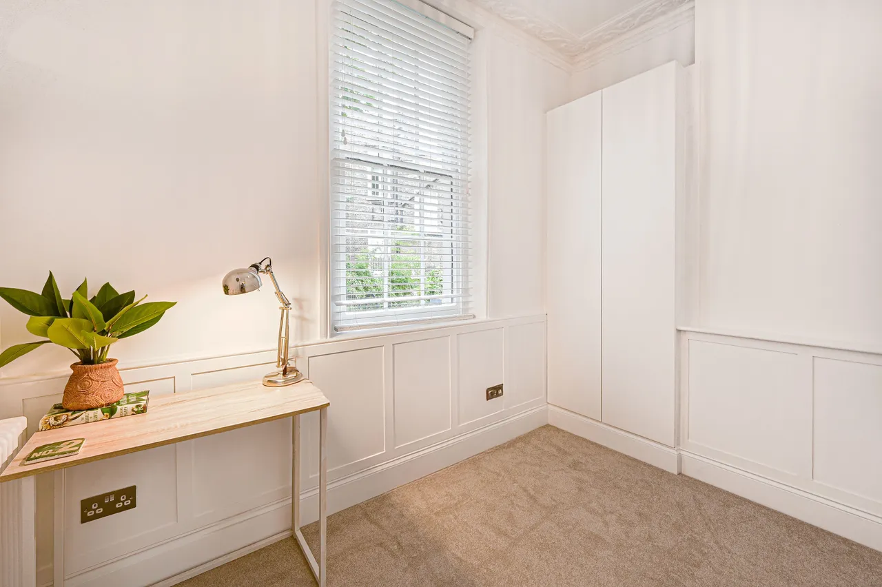 Flat 2, 32 Denbigh Street, London, photo 8