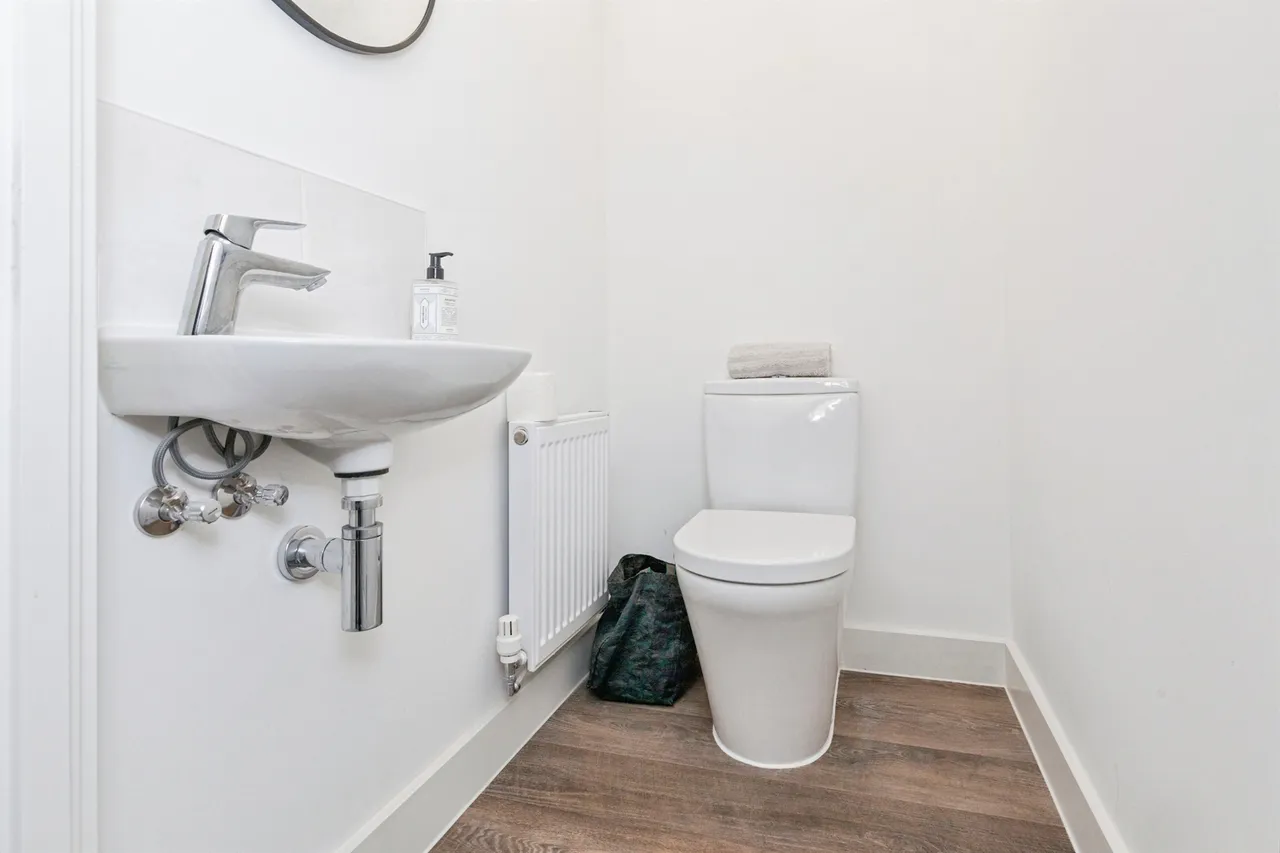 Goshawk Close, Fleckney, LE8, photo 16