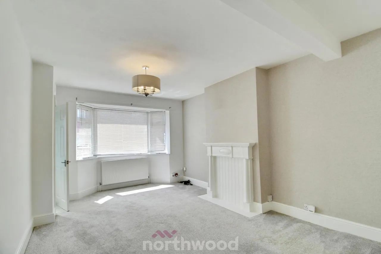 Newbold Terrace, Cusworth, DN5, photo 2