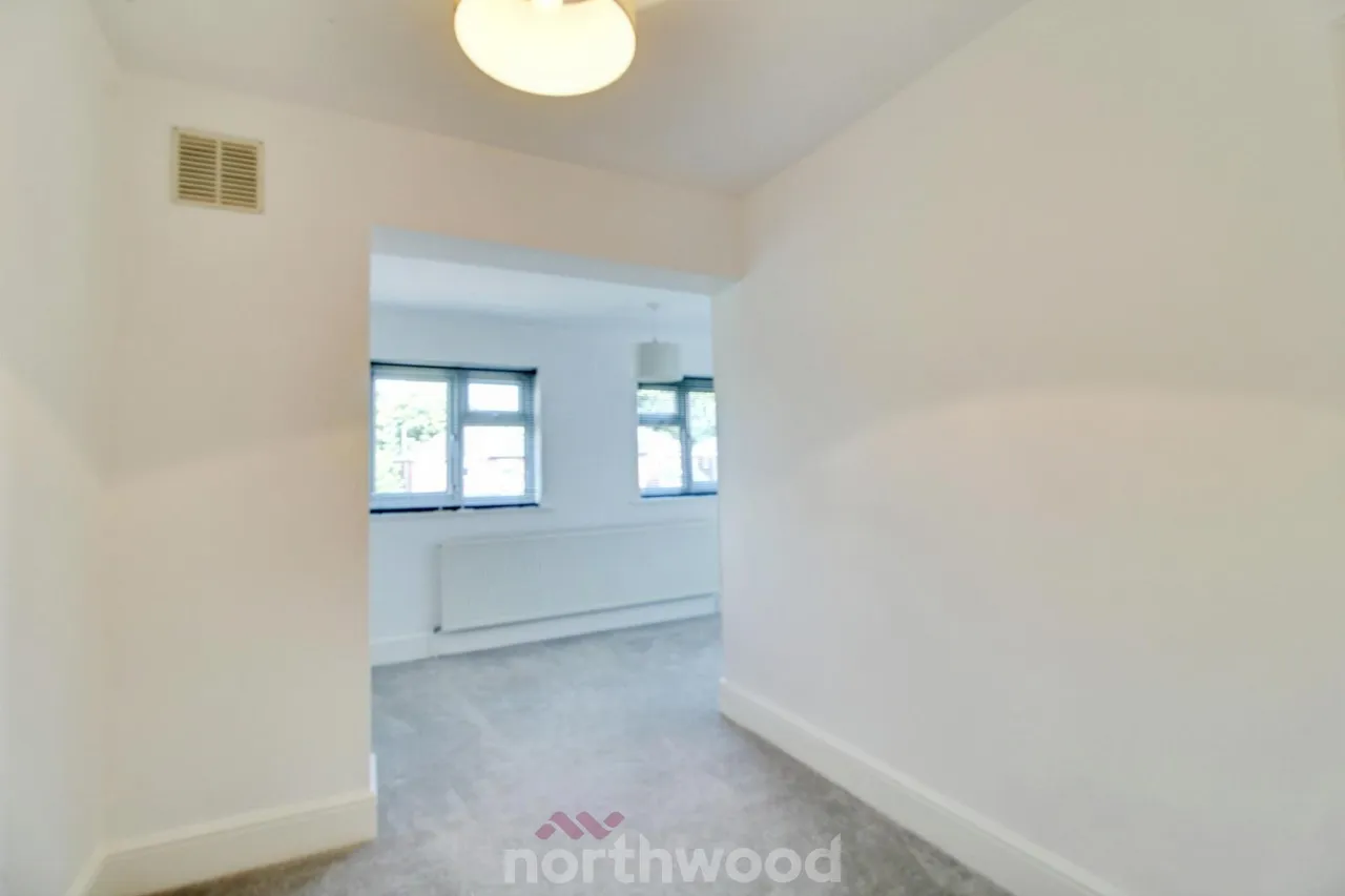 Newbold Terrace, Cusworth, DN5, photo 12