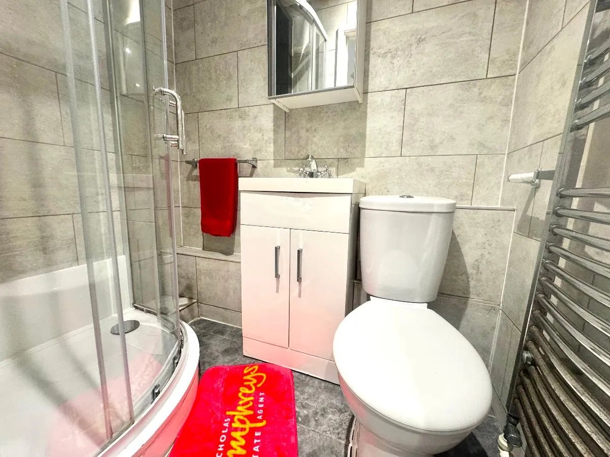 Tenterden Drive, CT2, photo 5