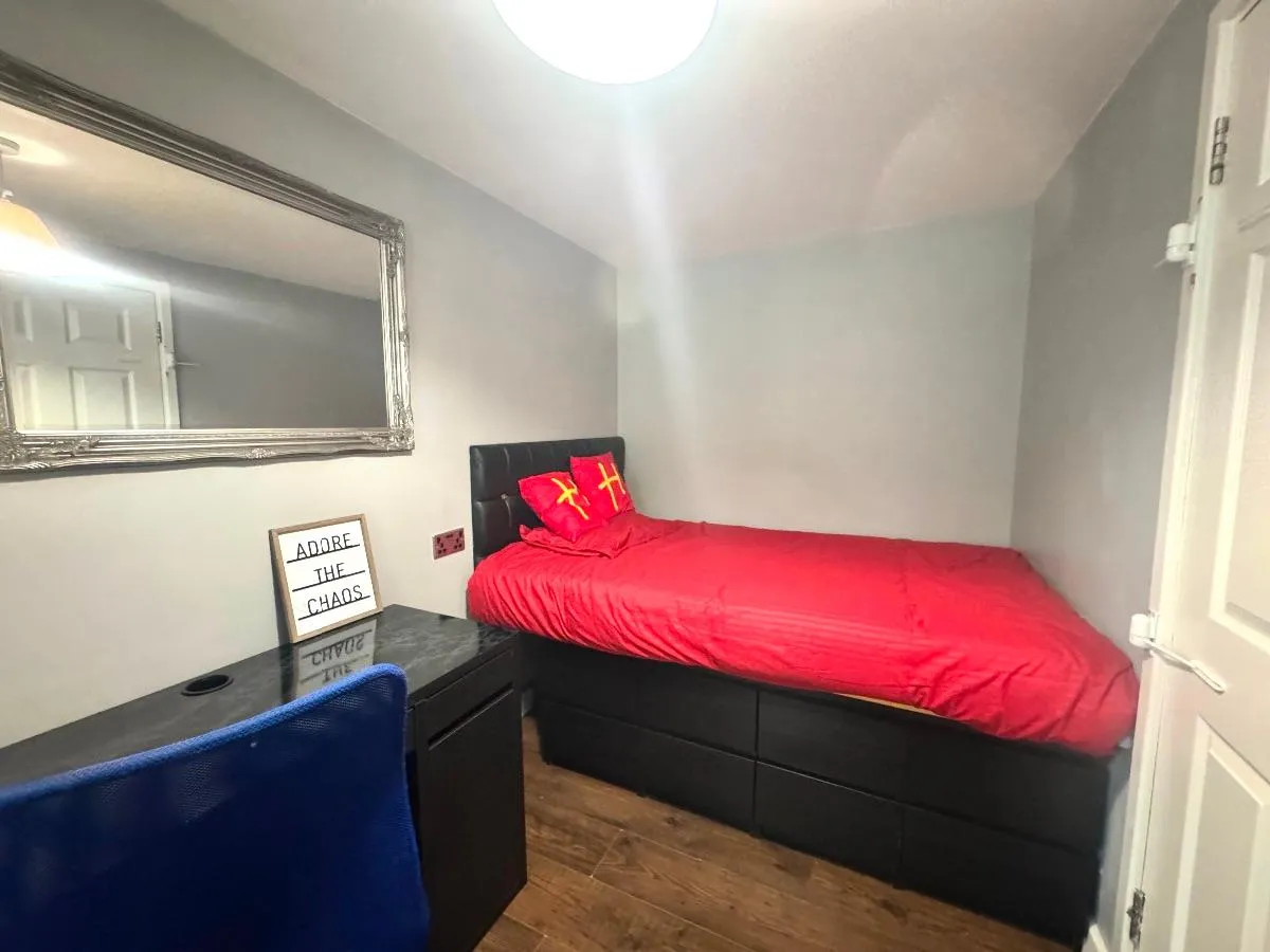 Tenterden Drive, CT2, photo 10