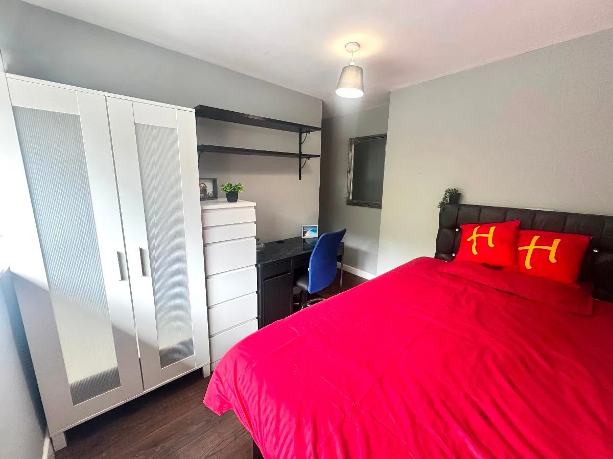 Tenterden Drive, CT2, photo 13