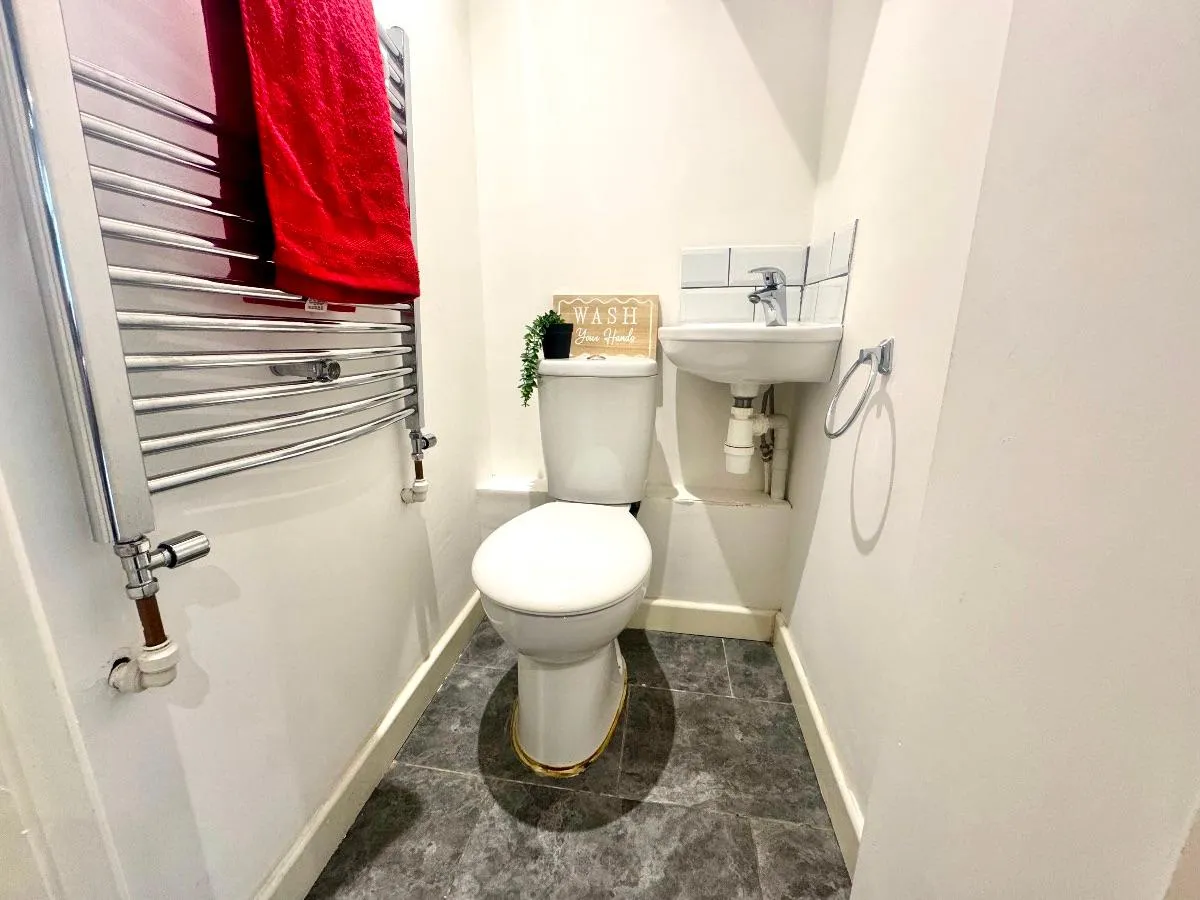 Tenterden Drive, CT2, photo 6