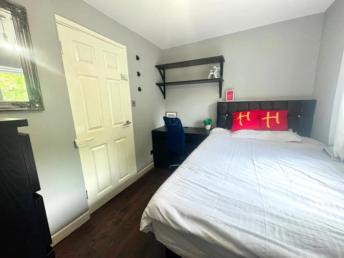 Tenterden Drive, CT2, photo 12