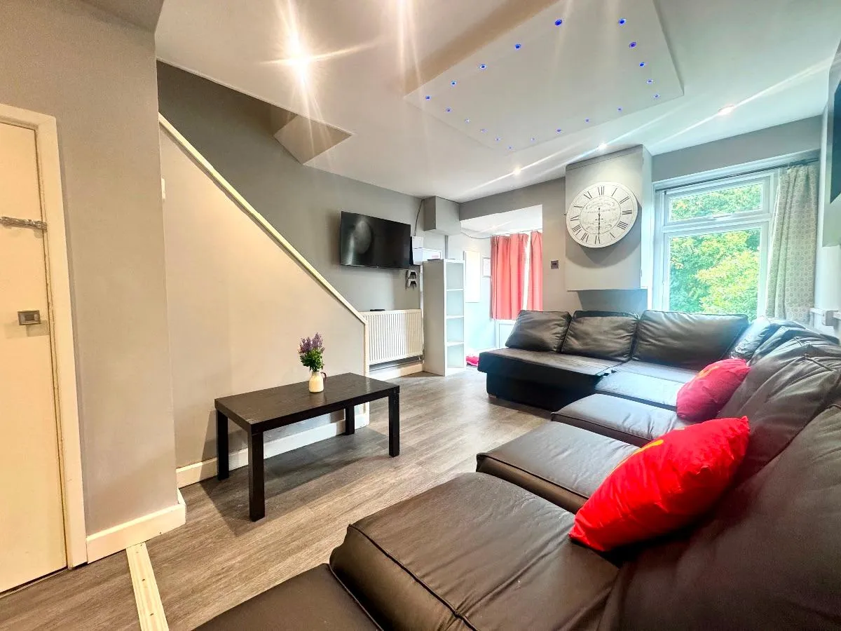 Tenterden Drive, CT2, photo 3