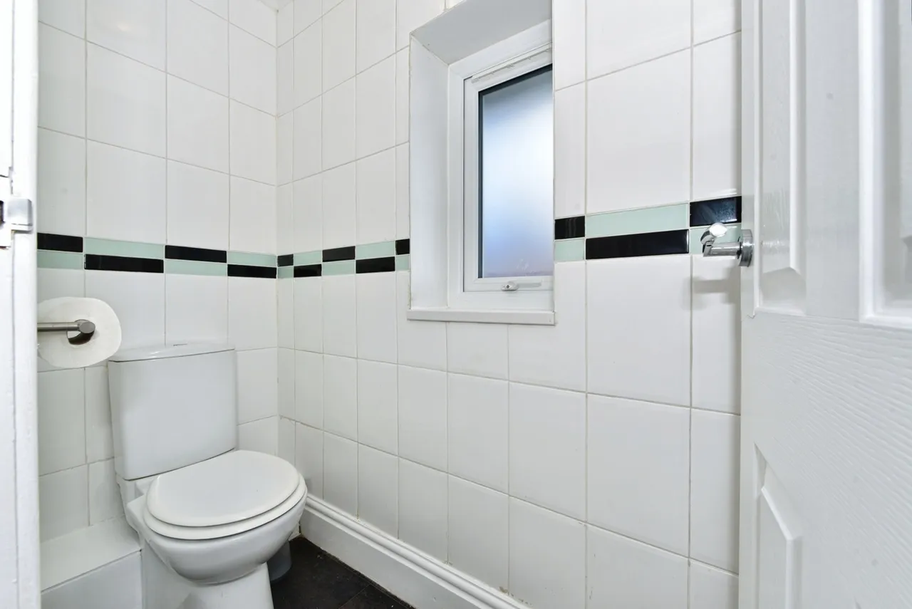 Spa View Drive, Sheffield, S12, photo 16