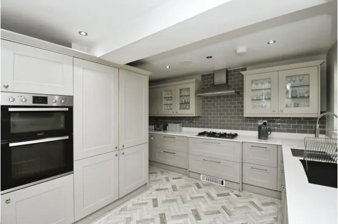 Fox Covert, South Hykeham, Lincoln, photo 5