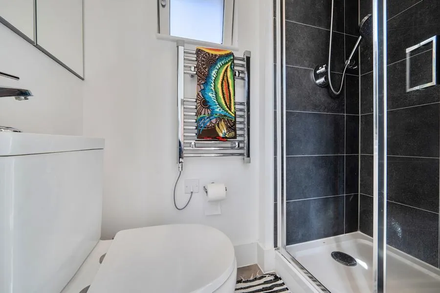 Edgewood Mews, London, N3, photo 17
