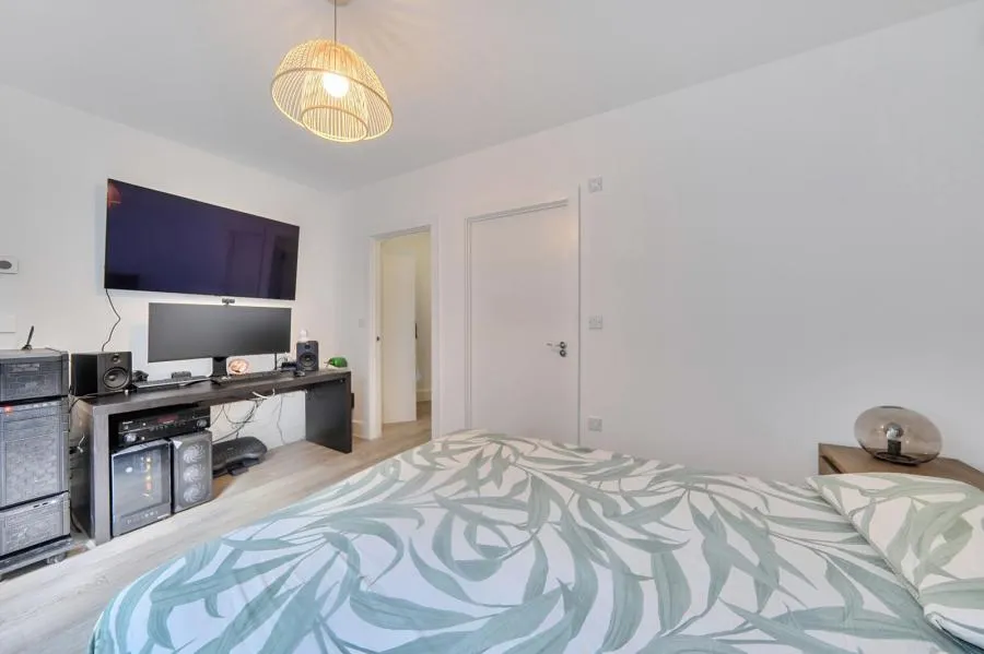 Edgewood Mews, London, N3, photo 11