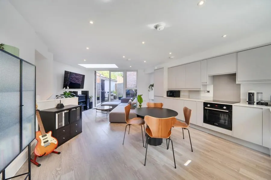 Edgewood Mews, London, N3, photo 7
