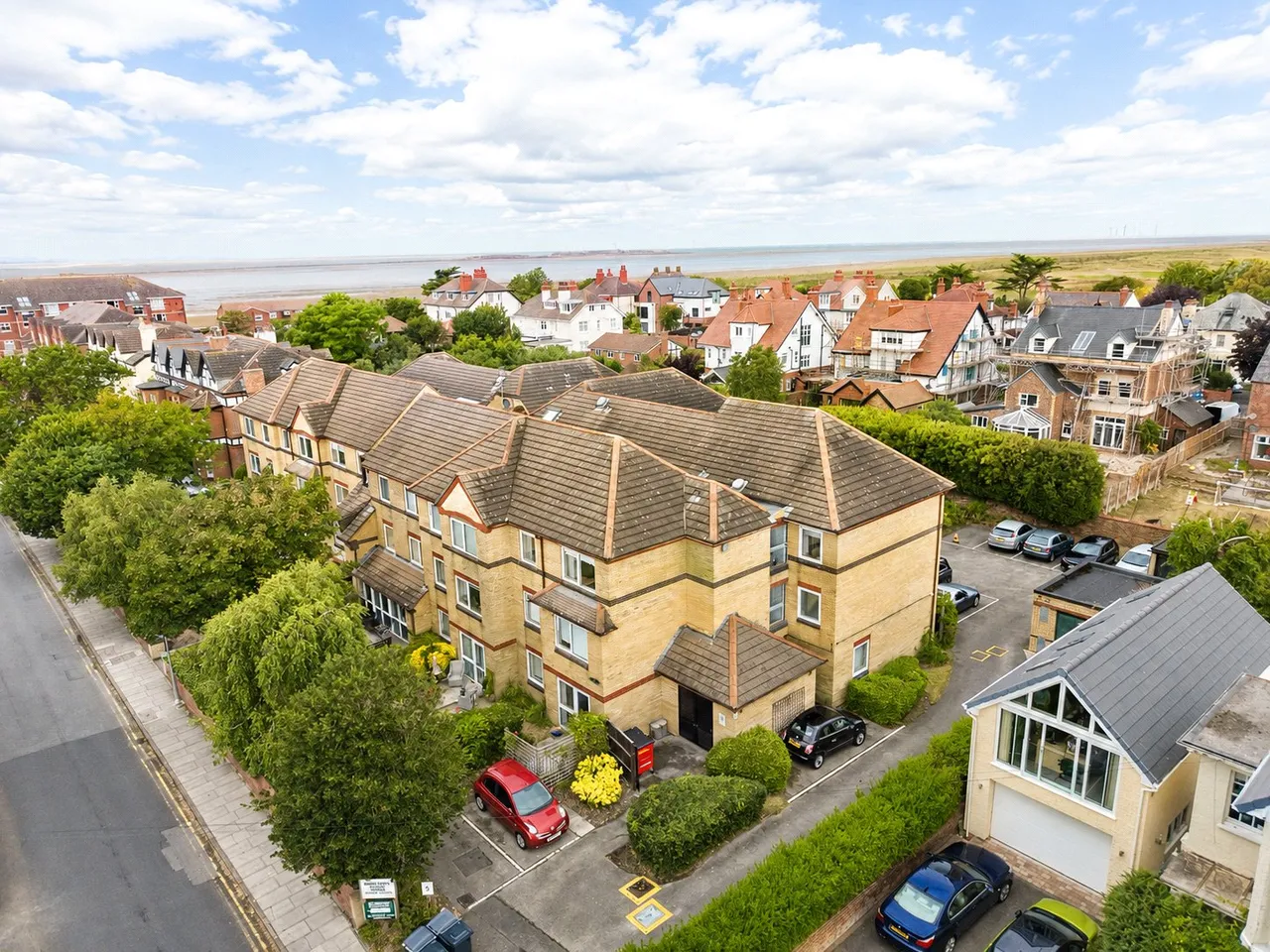 2 bed flat for sale, Riversdale Road, West Kirby, CH48