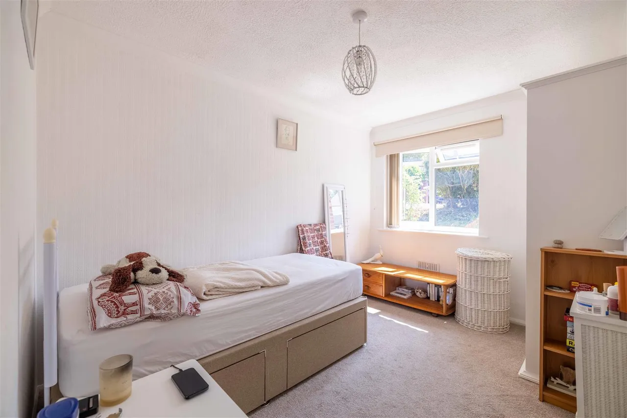 Poolmans Road, Windsor, Berkshire, SL4 4NZ, photo 6
