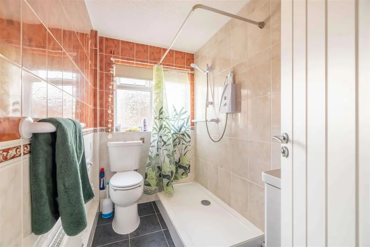 Poolmans Road, Windsor, Berkshire, SL4 4NZ, photo 7