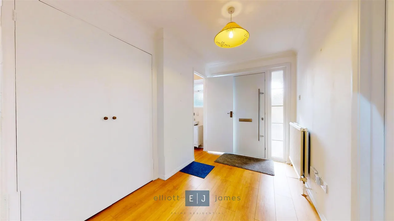 Swiss Cottage Place, Loughton, IG10, photo 5